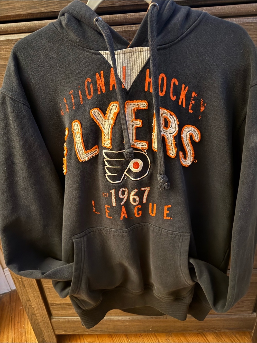 Philadelphia Flyers hoodie
Men’s size large